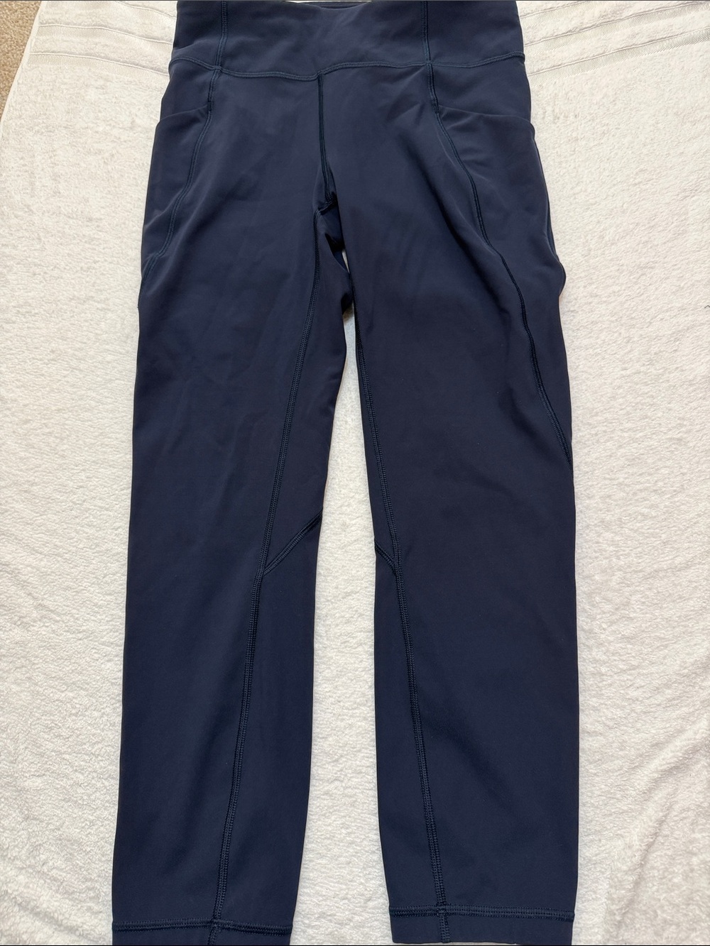 Lululemon Midnight Blue Cropped Leggings